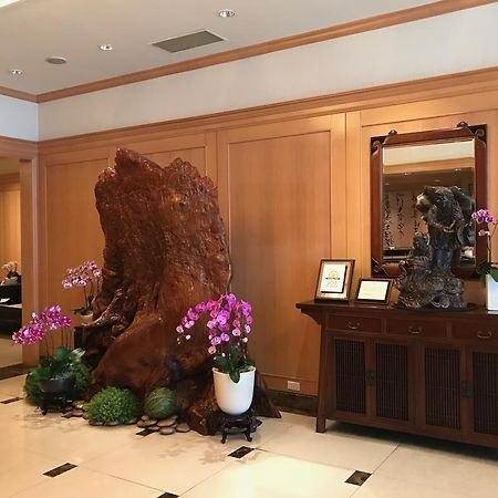 Dong Wu Hotel Тайбей Екстер'єр фото