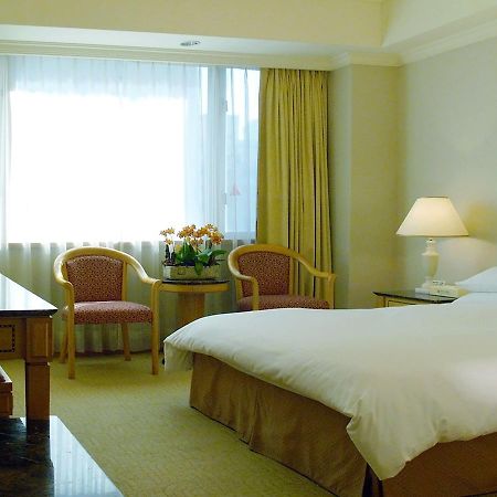 Dong Wu Hotel Тайбей Екстер'єр фото