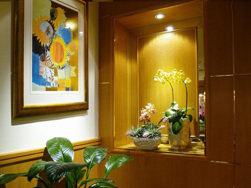 Dong Wu Hotel Тайбей Екстер'єр фото